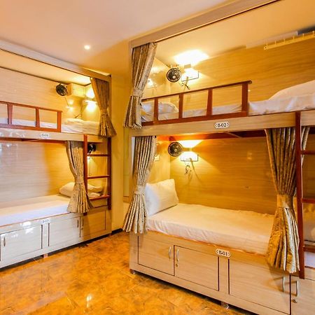 Hygeinic Airport Dormitory Near By Bom Pansiyon Mumbai Dış mekan fotoğraf
